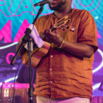 Rádio Mania Ao Vivo - Fundo de Quintal 6