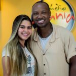 Fotos - Thiaguinho e ouvintes 22