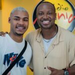 Fotos - Thiaguinho e ouvintes 4