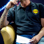Entrevista Mania com o cantor Jon 5