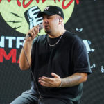 Entrevista Mania  cantor Sueco 3