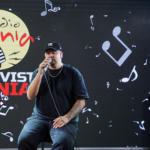 Entrevista Mania  cantor Sueco 7